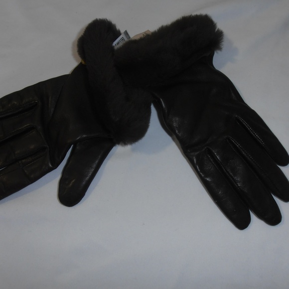 UGG Accessories - UGG  Women's Genuine Leather & Cashmere gloves